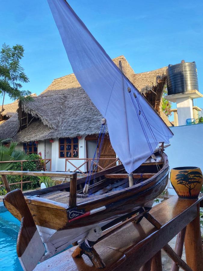 Utulivu Bungalow Nungwi Bagian luar foto